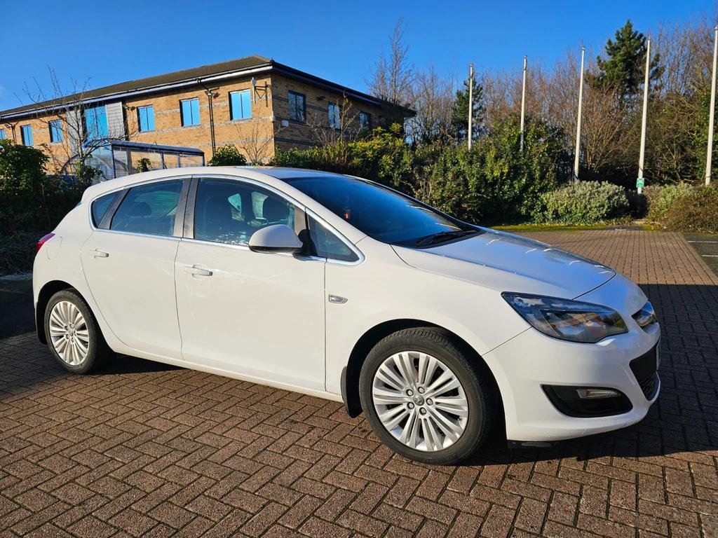 Vauxhall Astra 1.4 16v Excite Euro 5 5dr