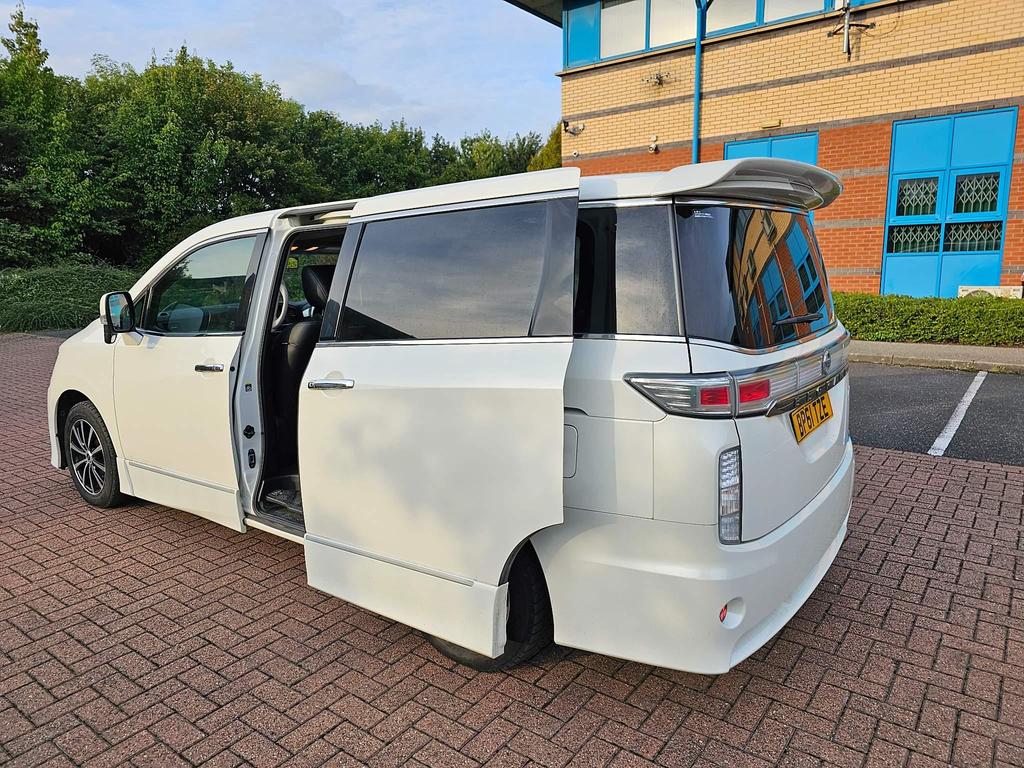 Nissan Elgrand 2.5 AUTEC RIDER HIGHWAY STAR 8 SEATER 5dr