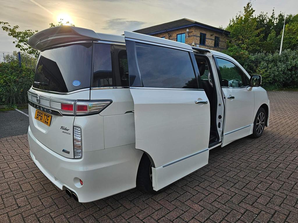 Nissan Elgrand 2.5 AUTEC RIDER HIGHWAY STAR 8 SEATER 5dr