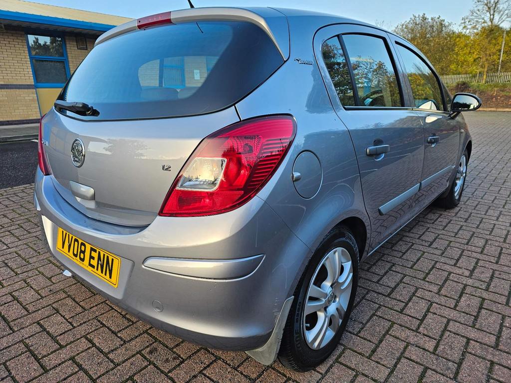 Vauxhall Corsa 1.2i 16v Breeze Plus 5dr