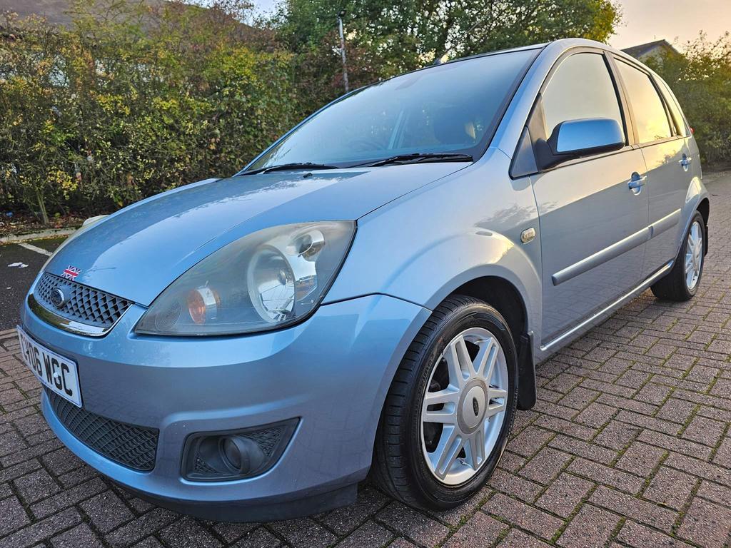 Ford Fiesta 1.4 Ghia 5dr