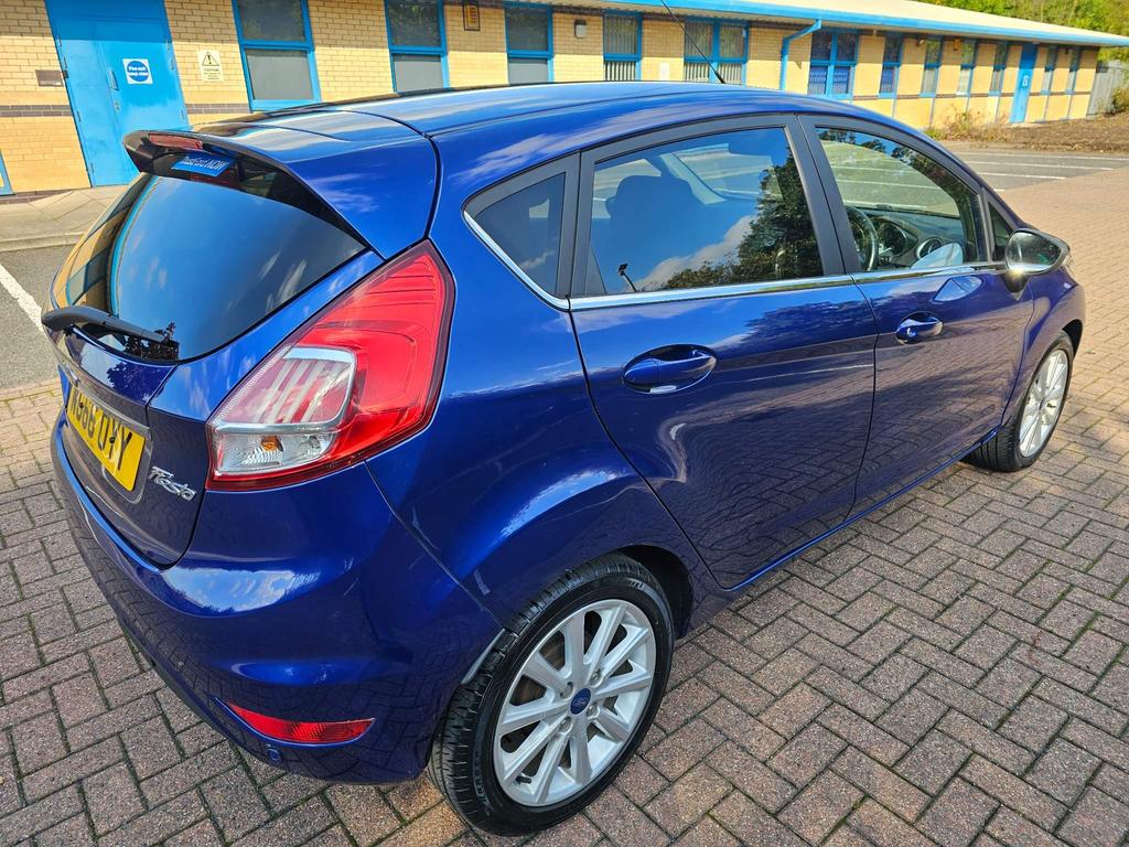 Ford Fiesta 1.0T EcoBoost Titanium Euro 6 (s/s) 5dr