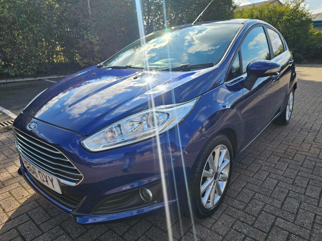 Ford Fiesta 1.0T EcoBoost Titanium Euro 6 (s/s) 5dr