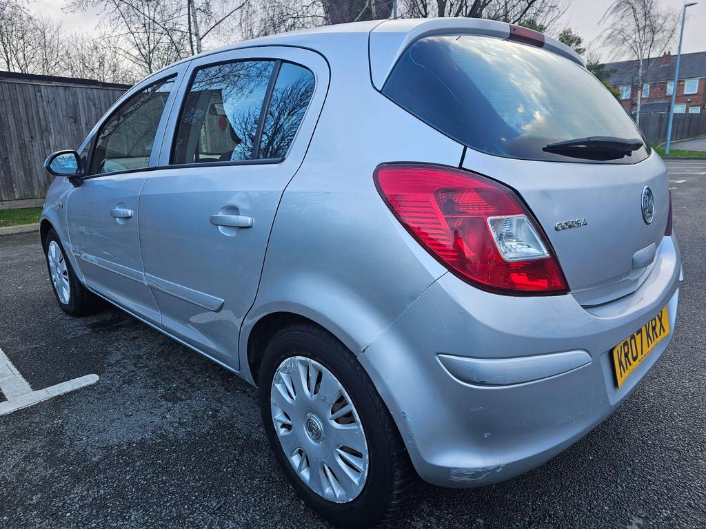 Vauxhall Corsa 1.4i 16v Club 5dr