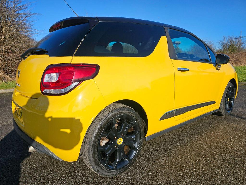 Citroen DS3 1.6 VTi DStyle Plus Euro 5 3dr