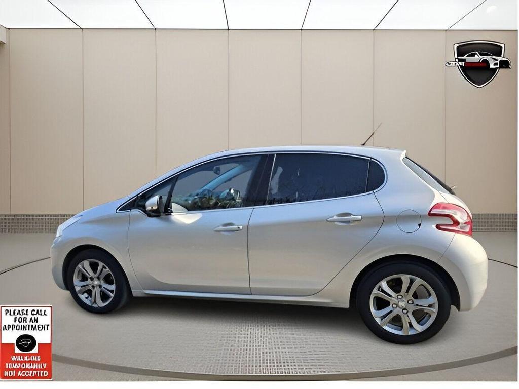 Peugeot 208 1.4 HDi Allure Euro 5 5dr