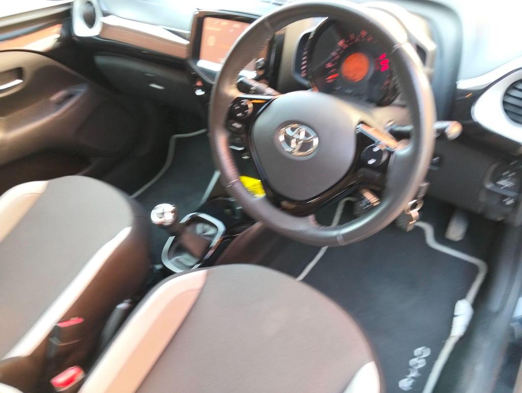 Toyota AYGO 1.0 VVT-i X-clusiv Euro 5 5dr Euro 5