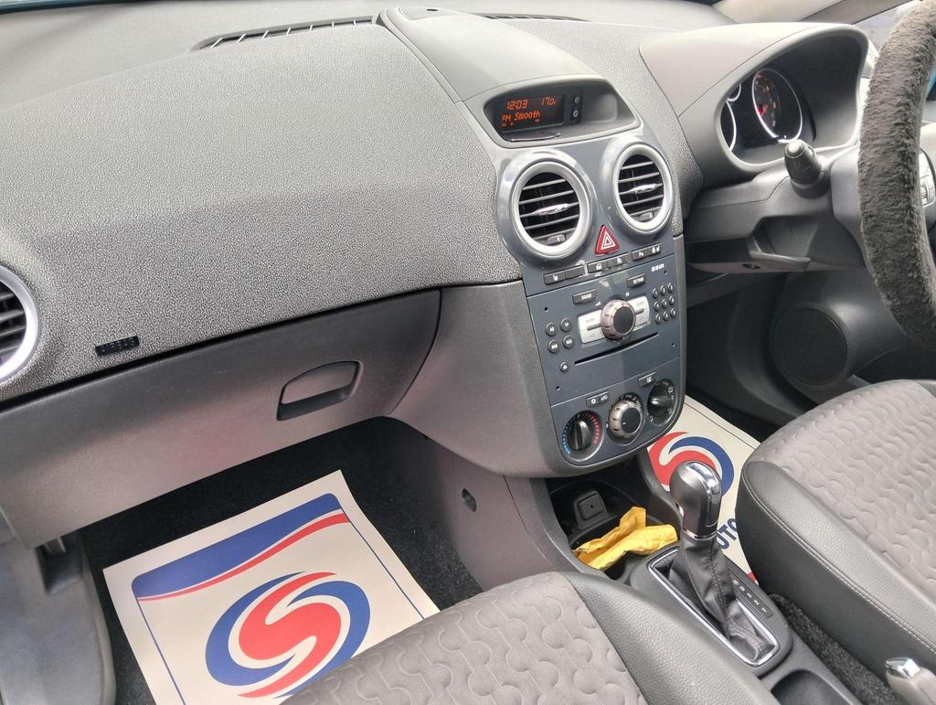 Vauxhall Corsa 1.4 16V SE Auto Euro 5 5dr