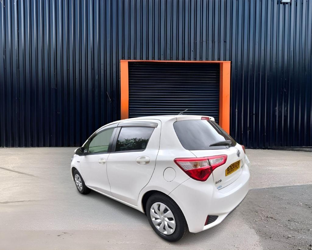 Toyota Yaris 1.5 VVT-i Icon CVT Euro 6 5dr
