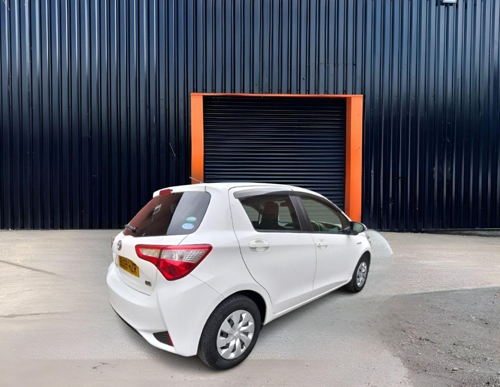 Toyota Yaris 1.5 VVT-i Icon CVT Euro 6 5dr