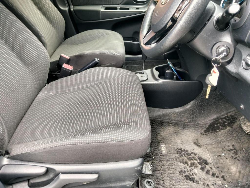 Toyota Yaris 1.5 VVT-i Icon CVT Euro 6 5dr