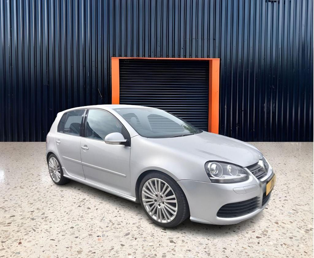 Volkswagen Golf 3.2 V6 R32 DSG 4Motion 5dr