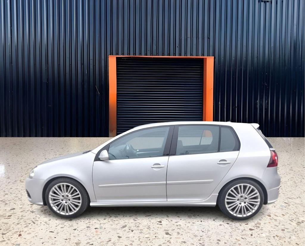 Volkswagen Golf 3.2 V6 R32 DSG 4Motion 5dr