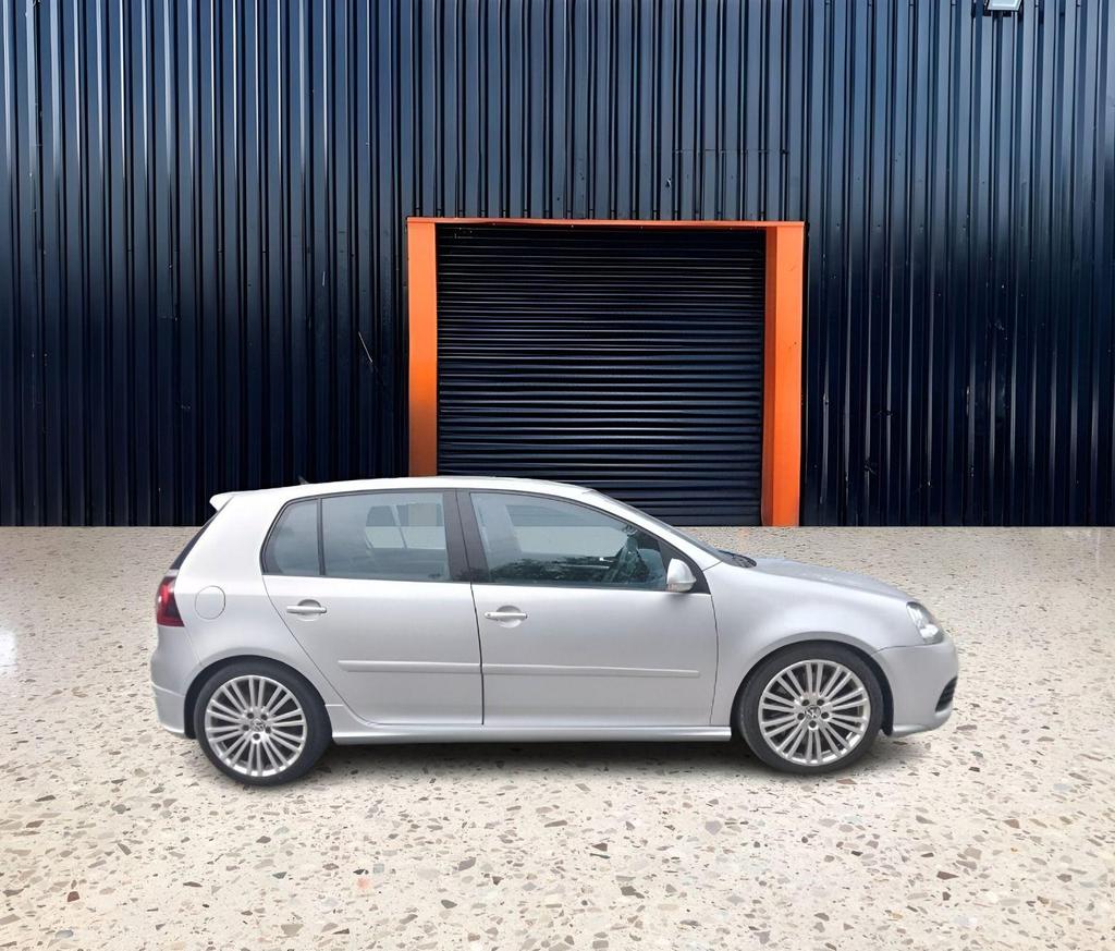 Volkswagen Golf 3.2 V6 R32 DSG 4Motion 5dr