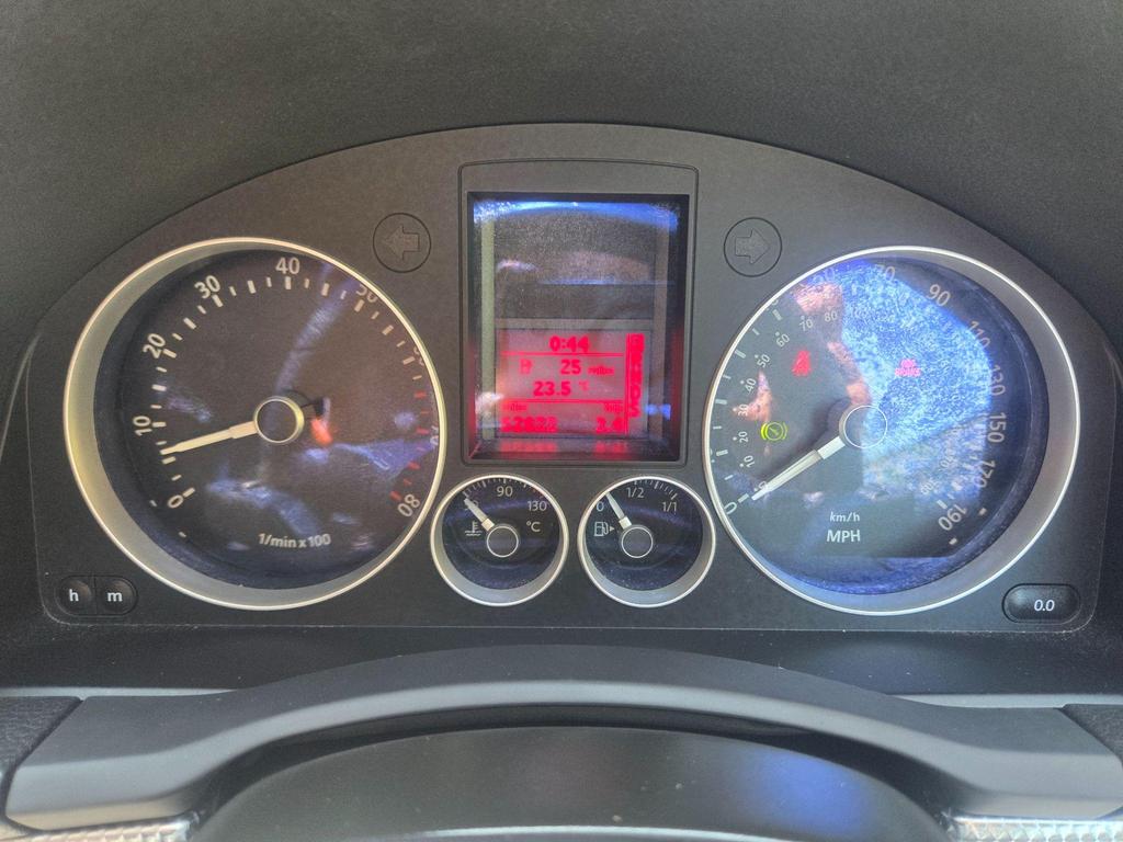 Volkswagen Golf 3.2 V6 R32 DSG 4Motion 5dr