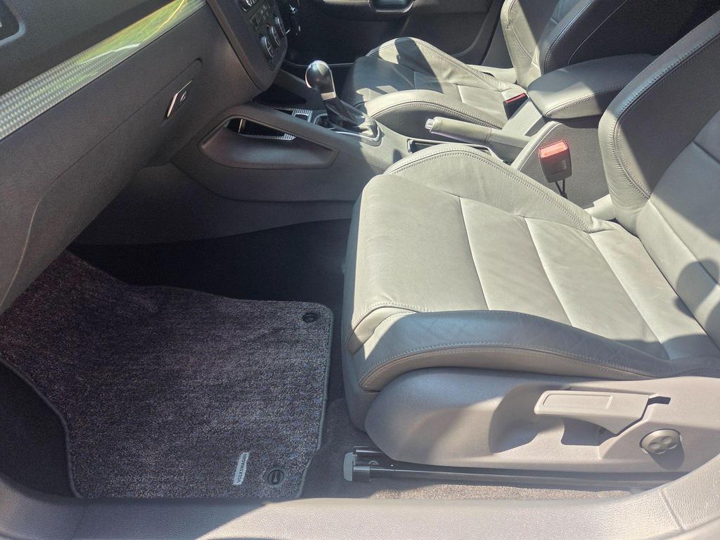 Volkswagen Golf 3.2 V6 R32 DSG 4Motion 5dr