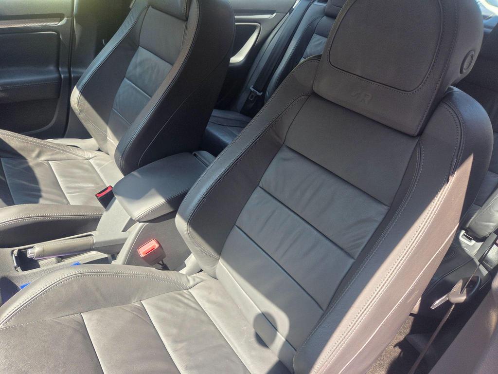 Volkswagen Golf 3.2 V6 R32 DSG 4Motion 5dr