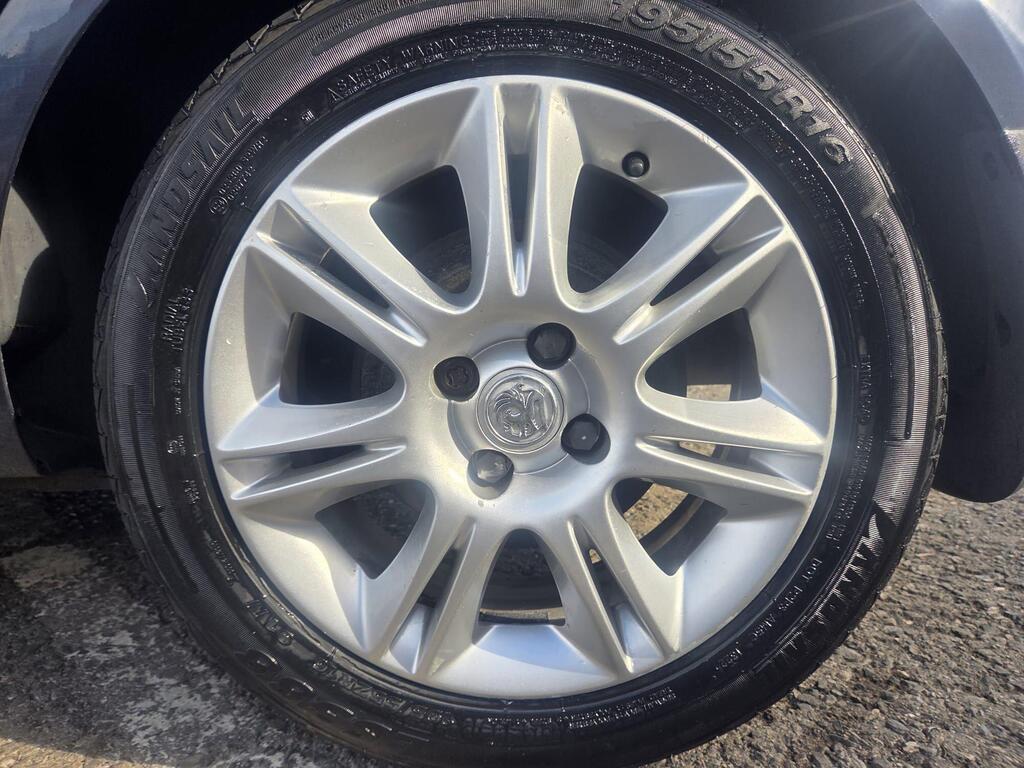 Vauxhall Corsa 1.2i 16v SE 5dr (a/c)