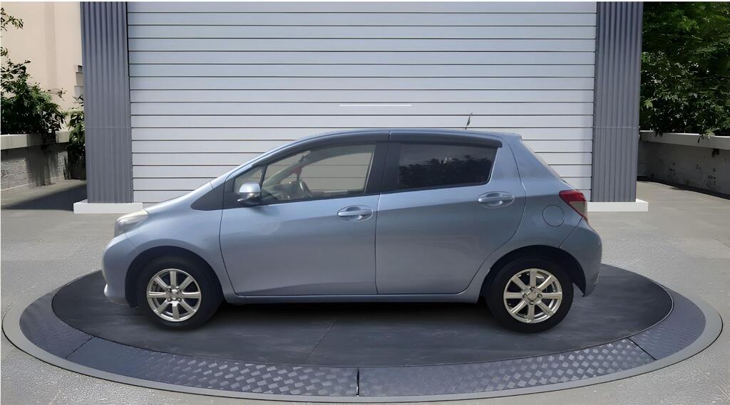 Toyota Yaris 1.33 Dual VVT-i Icon Multidrive S Euro 5 5dr