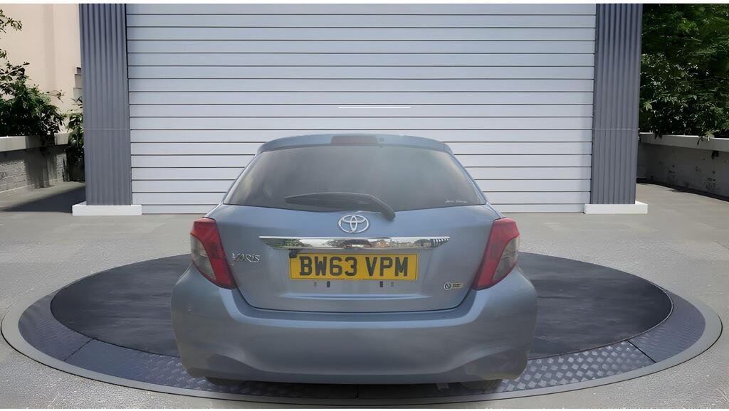 Toyota Yaris 1.33 Dual VVT-i Icon Multidrive S Euro 5 5dr