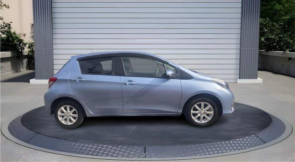 Toyota Yaris 1.33 Dual VVT-i Icon Multidrive S Euro 5 5dr
