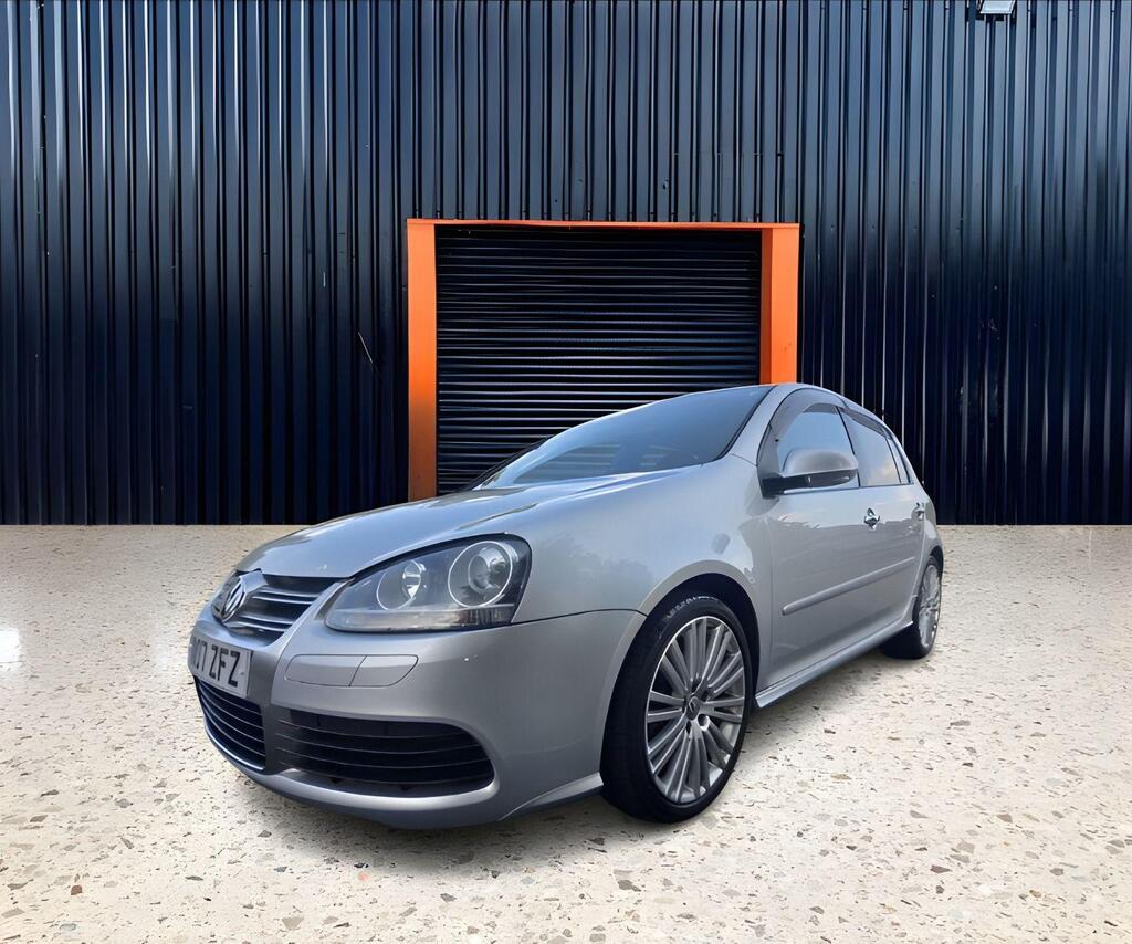 Volkswagen Golf 3.2 V6 R32 DSG 4Motion 5dr