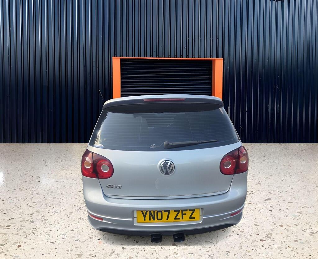 Volkswagen Golf 3.2 V6 R32 DSG 4Motion 5dr