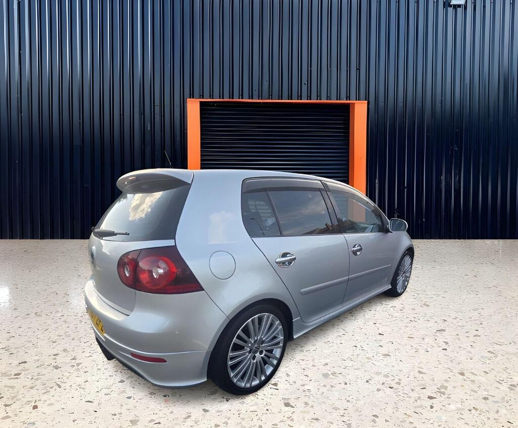 Volkswagen Golf 3.2 V6 R32 DSG 4Motion 5dr