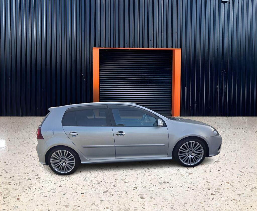 Volkswagen Golf 3.2 V6 R32 DSG 4Motion 5dr