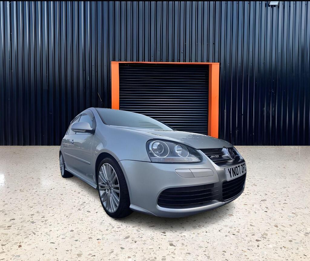 Volkswagen Golf 3.2 V6 R32 DSG 4Motion 5dr