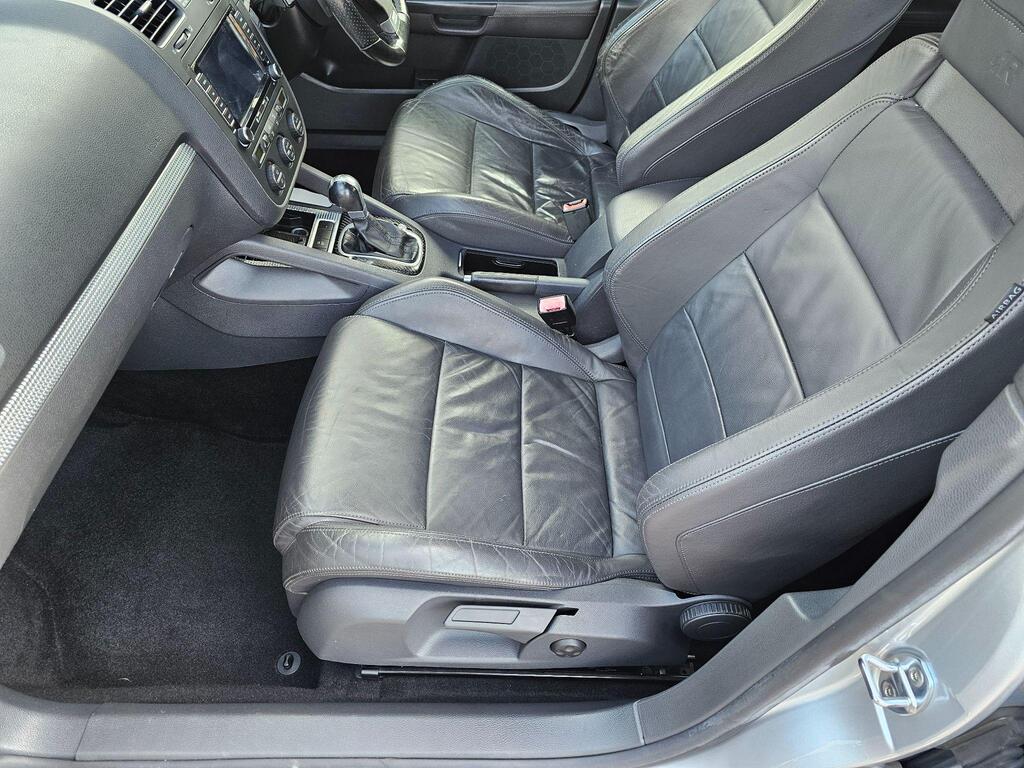 Volkswagen Golf 3.2 V6 R32 DSG 4Motion 5dr