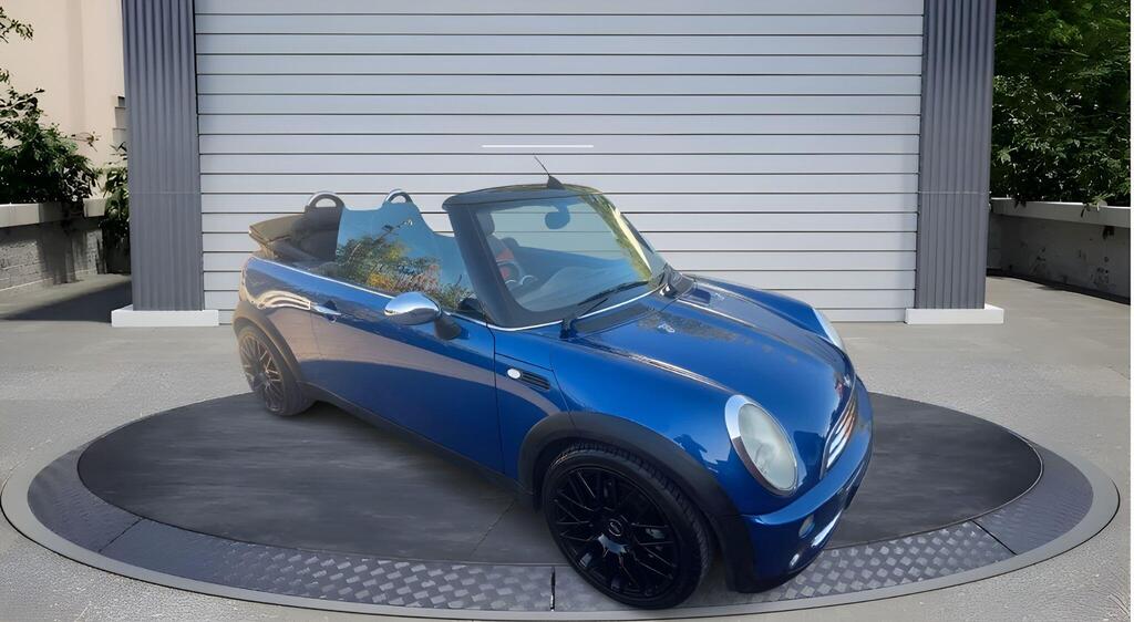 MINI Convertible 1.6 Cooper Euro 3 2dr 101,382 Miles2006 (06 Reg)