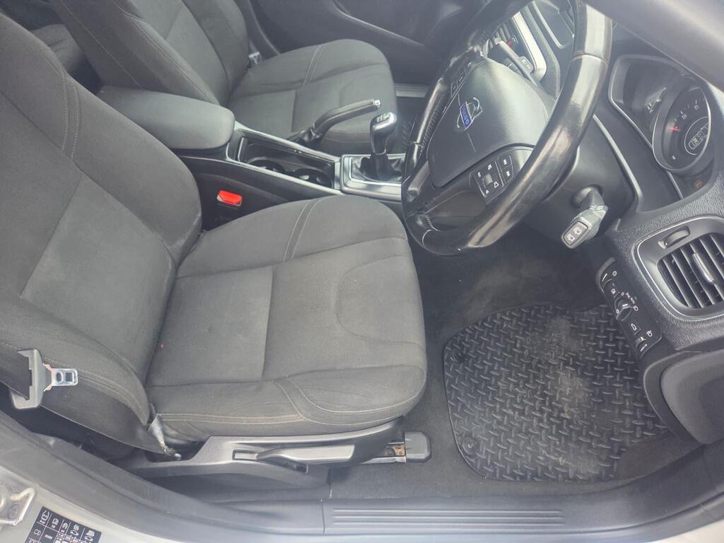 Volvo V40 1.6 D2 ES Euro 5 (s/s) 5dr