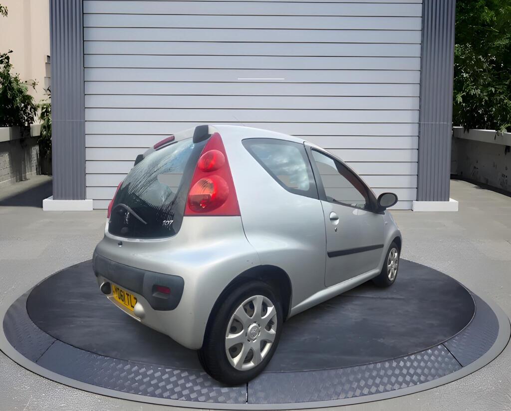Peugeot 107 1.0 12V Urban Euro 5 3dr