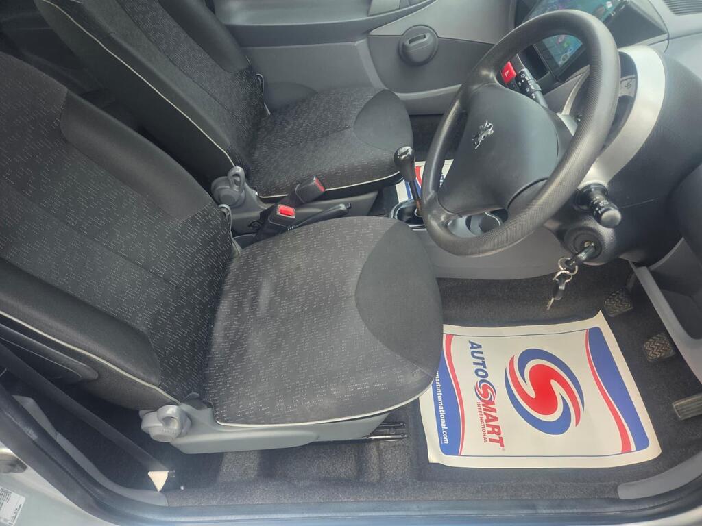 Peugeot 107 1.0 12V Urban Euro 5 3dr