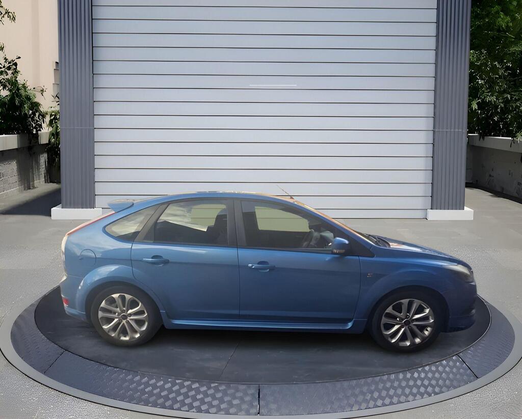 Ford Focus 1.6 Zetec S 5dr