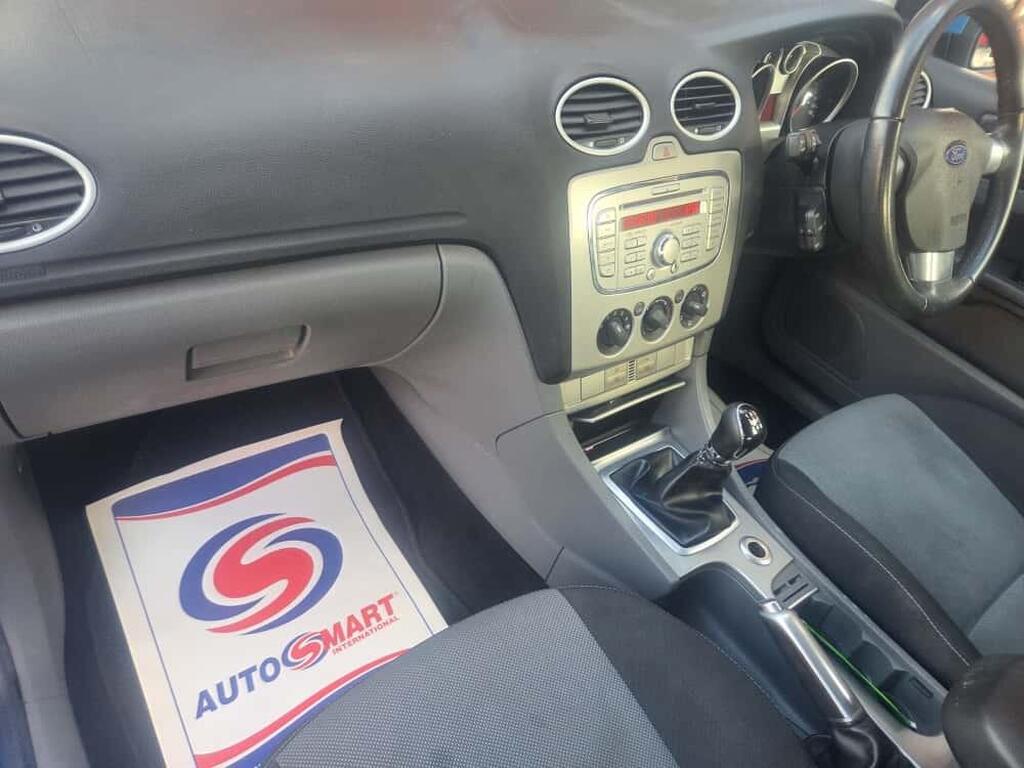 Ford Focus 1.6 Zetec S 5dr