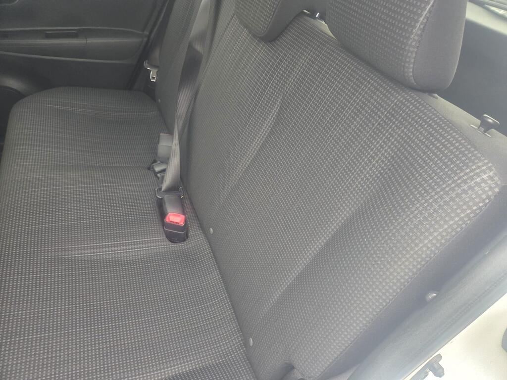 Toyota Yaris 1.33 Dual VVT-i Icon Multidrive S Euro 5 5dr