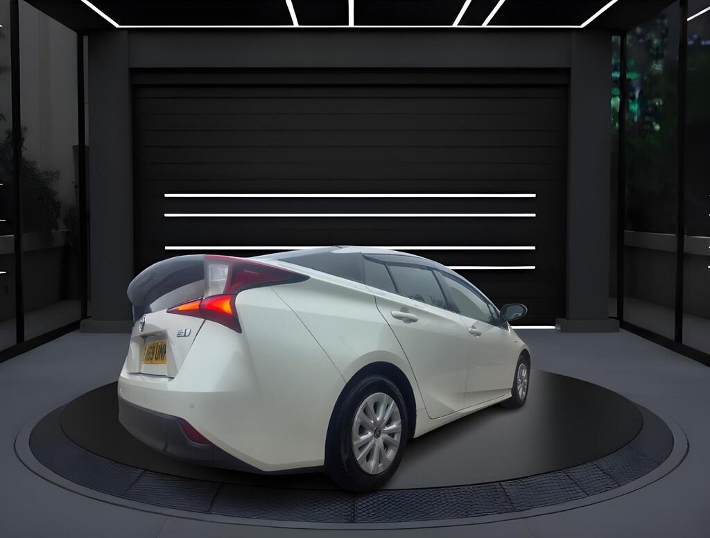 Toyota Prius 1.8 VVT-h Business Edition Hatchback 5dr Petrol Hybrid CVT Euro 6 (s/s) (Park Assist) (122 Ps)