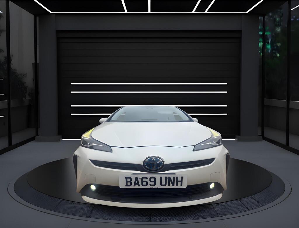 Toyota Prius 1.8 VVT-h Business Edition Hatchback 5dr Petrol Hybrid CVT Euro 6 (s/s) (Park Assist) (122 Ps)