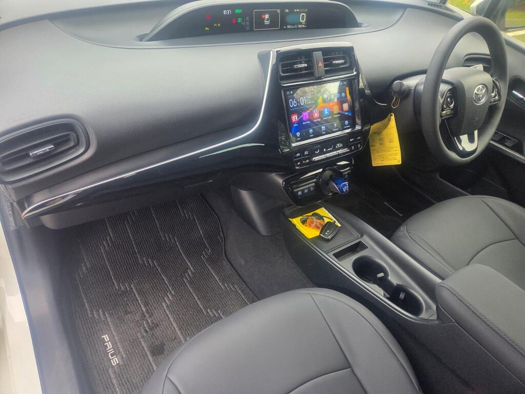 Toyota Prius 1.8 VVT-h Business Edition Hatchback 5dr Petrol Hybrid CVT Euro 6 (s/s) (Park Assist) (122 Ps)