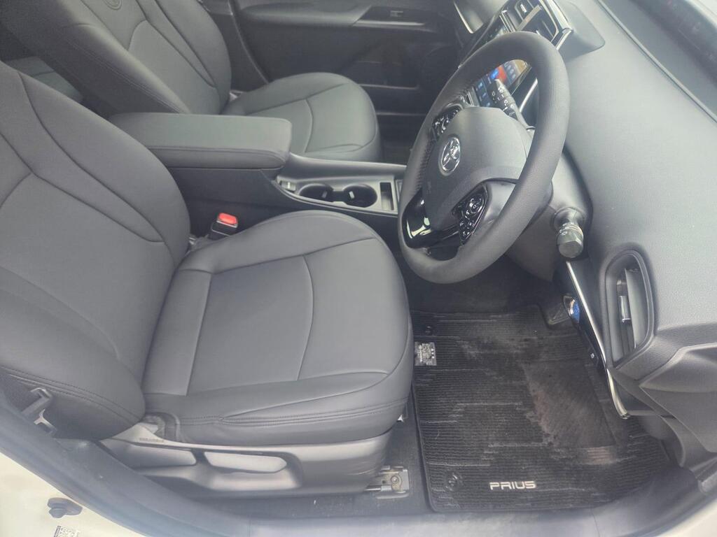 Toyota Prius 1.8 VVT-h Business Edition Hatchback 5dr Petrol Hybrid CVT Euro 6 (s/s) (Park Assist) (122 Ps)