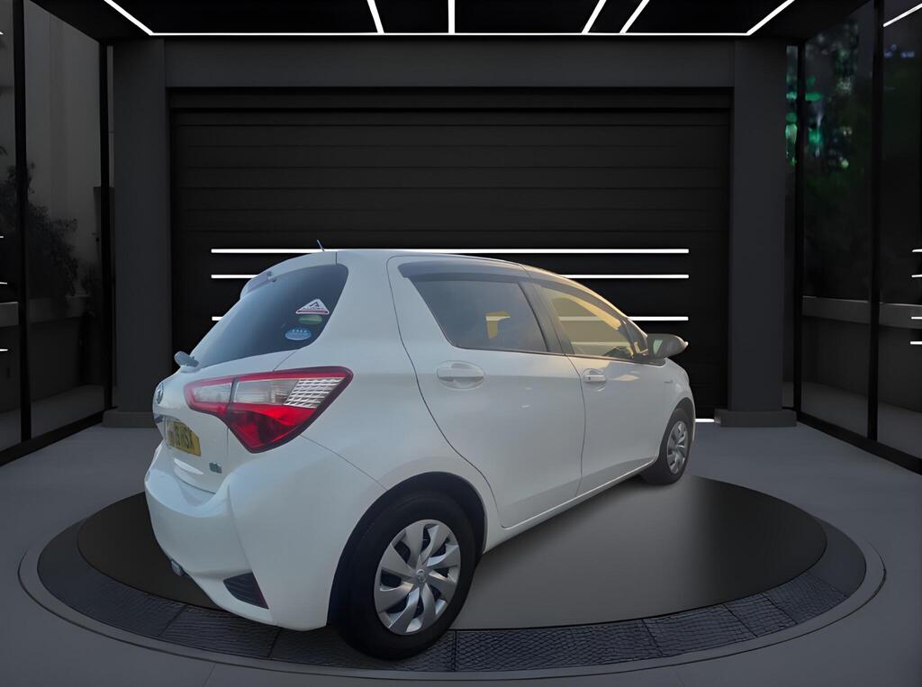 Toyota Yaris 1.5 VVT-i Icon CVT Euro 6 5dr