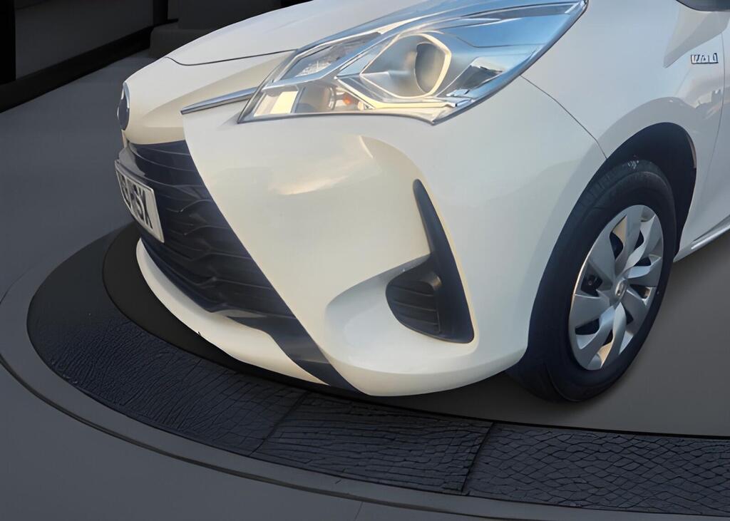 Toyota Yaris 1.5 VVT-i Icon CVT Euro 6 5dr