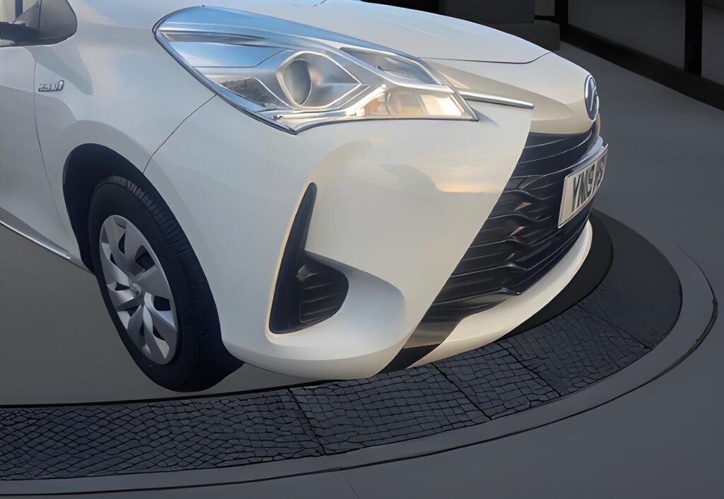 Toyota Yaris 1.5 VVT-i Icon CVT Euro 6 5dr