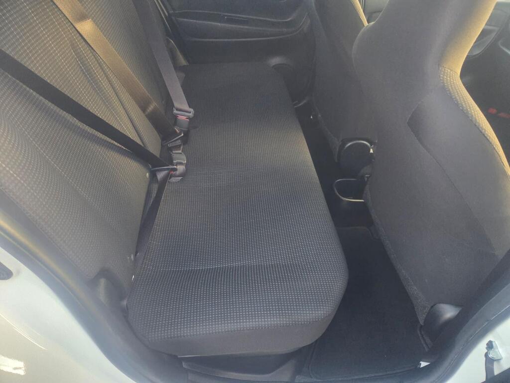 Toyota Yaris 1.5 VVT-i Icon CVT Euro 6 5dr