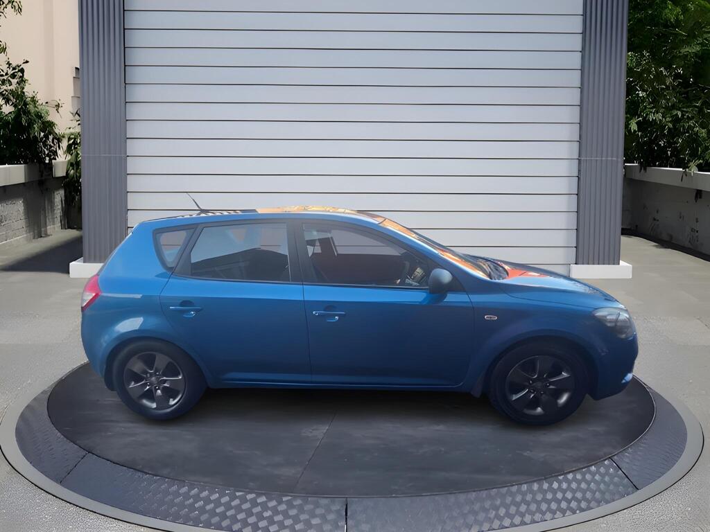 Kia Ceed 1.4 Strike Euro 4 5dr