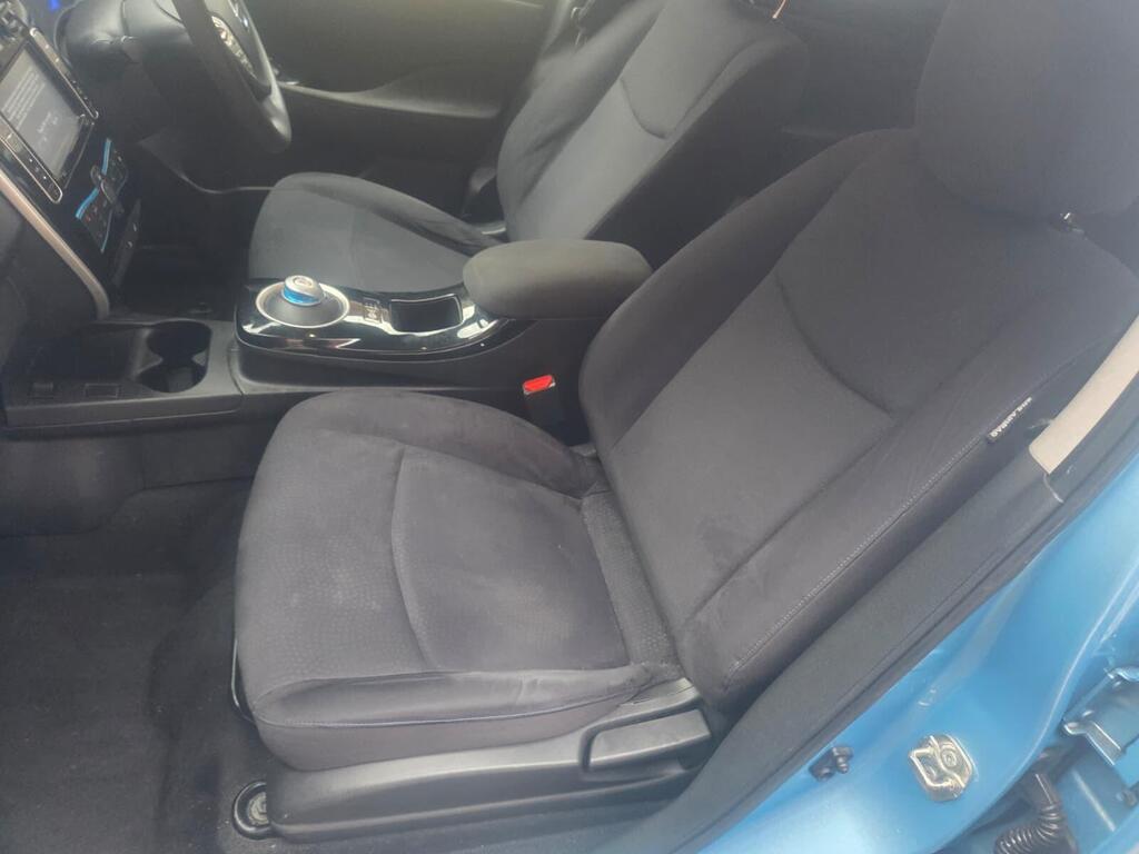 Nissan Leaf 24kWh Acenta Auto 5dr