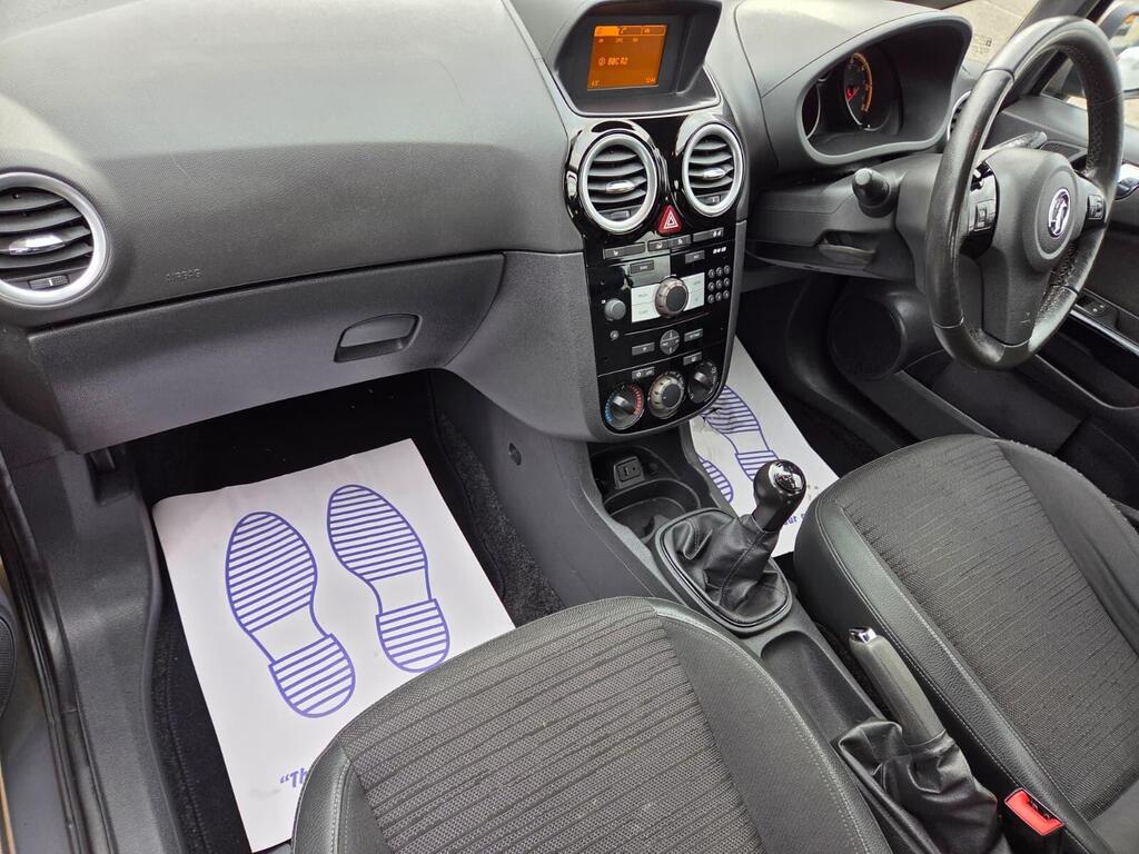 Vauxhall Corsa 1.2 16V Excite Euro 5 5dr (A/C)