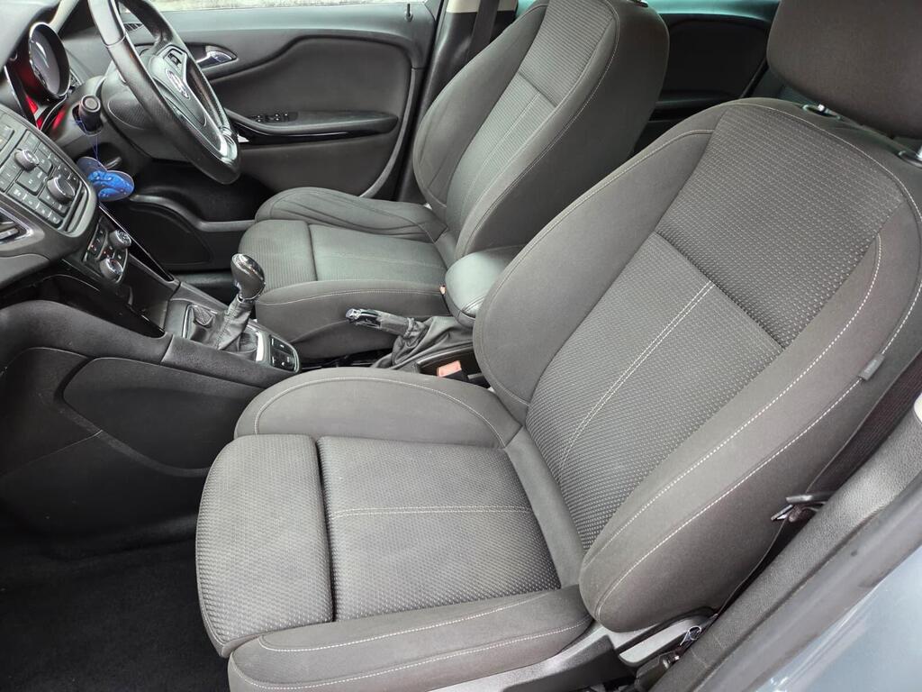 Vauxhall Zafira Tourer 2.0 CDTi SRi Euro 5 5dr